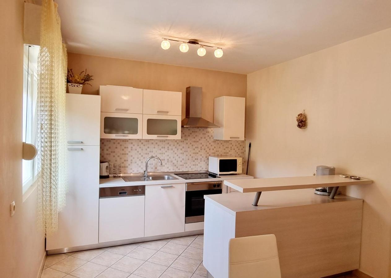 Apartman Anka Palit Екстер'єр фото